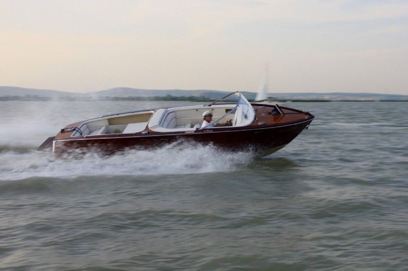 Bosch Vintage-Motorboot